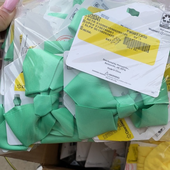 Little girl head bows - Picture 7 of 8